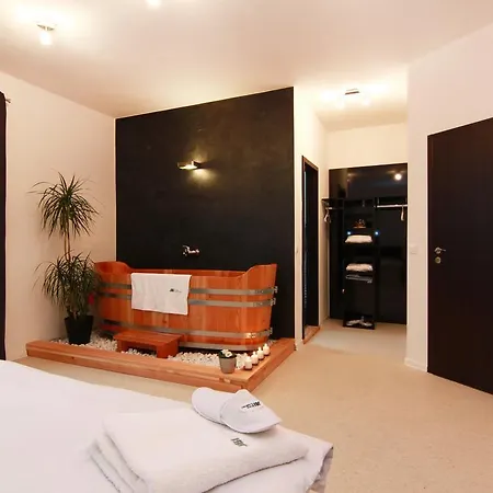 Gasthuis Jbi Wellness Kolín